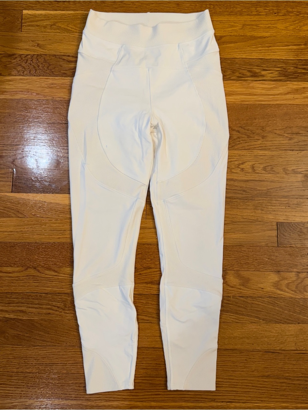 Lululemon New Ambition Super High-Rise Tight Leggings White - Size Est. 4 *FLAW - Picture 8 of 8